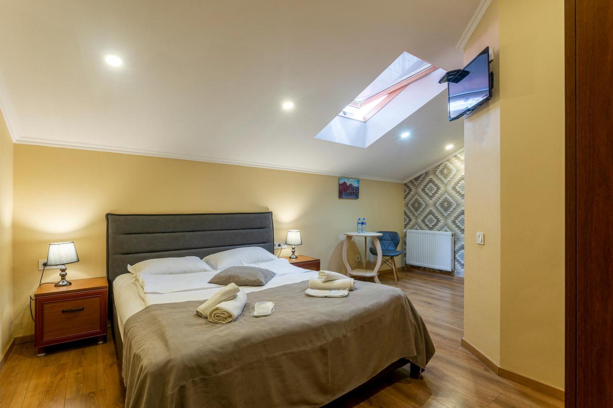 Hotel Middleton Тбилиси Екстериор снимка